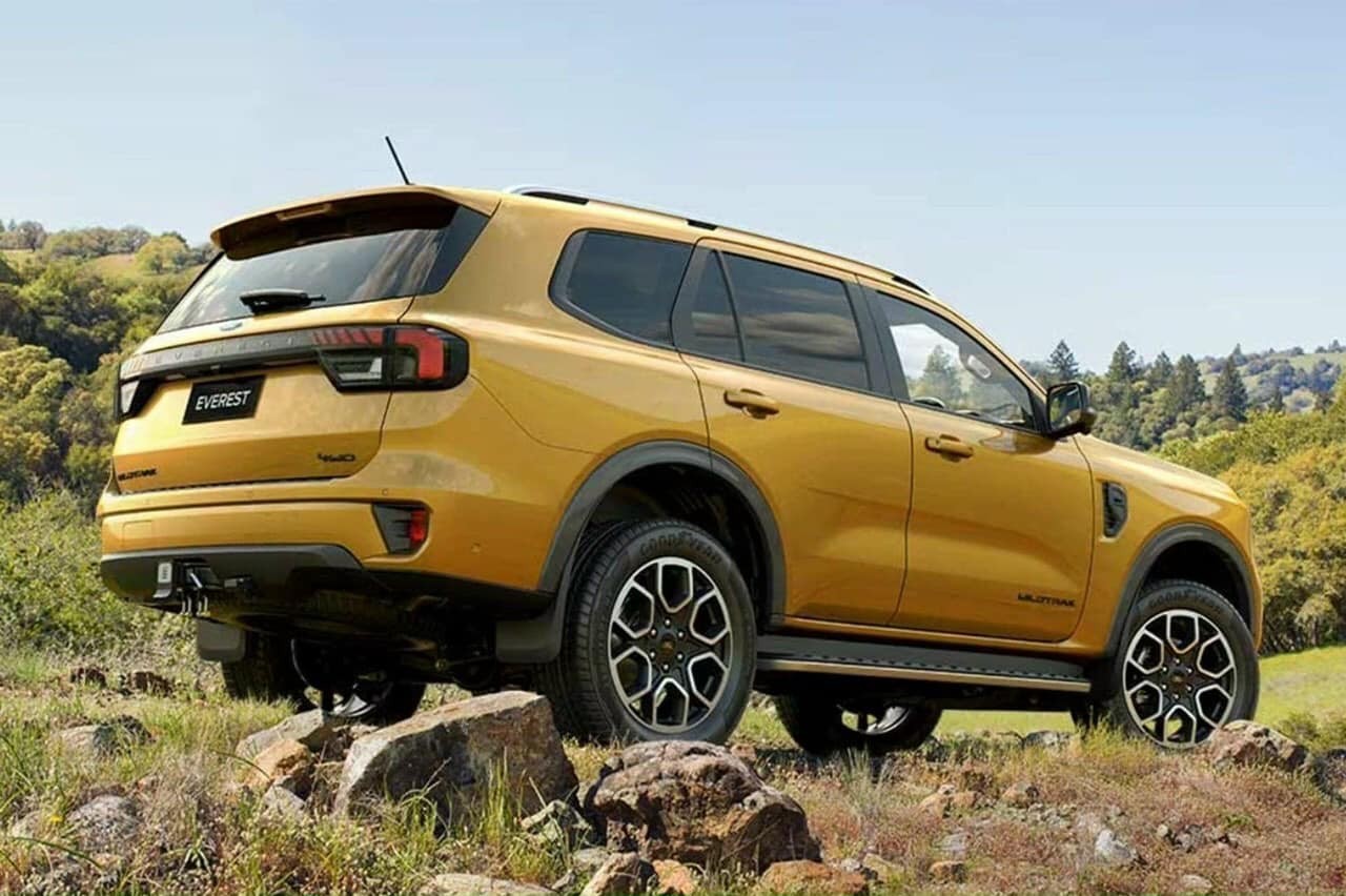 Cận cảnh Ford Everest Wildtrak ra mắt với giá 1,499 tỷ đồng
