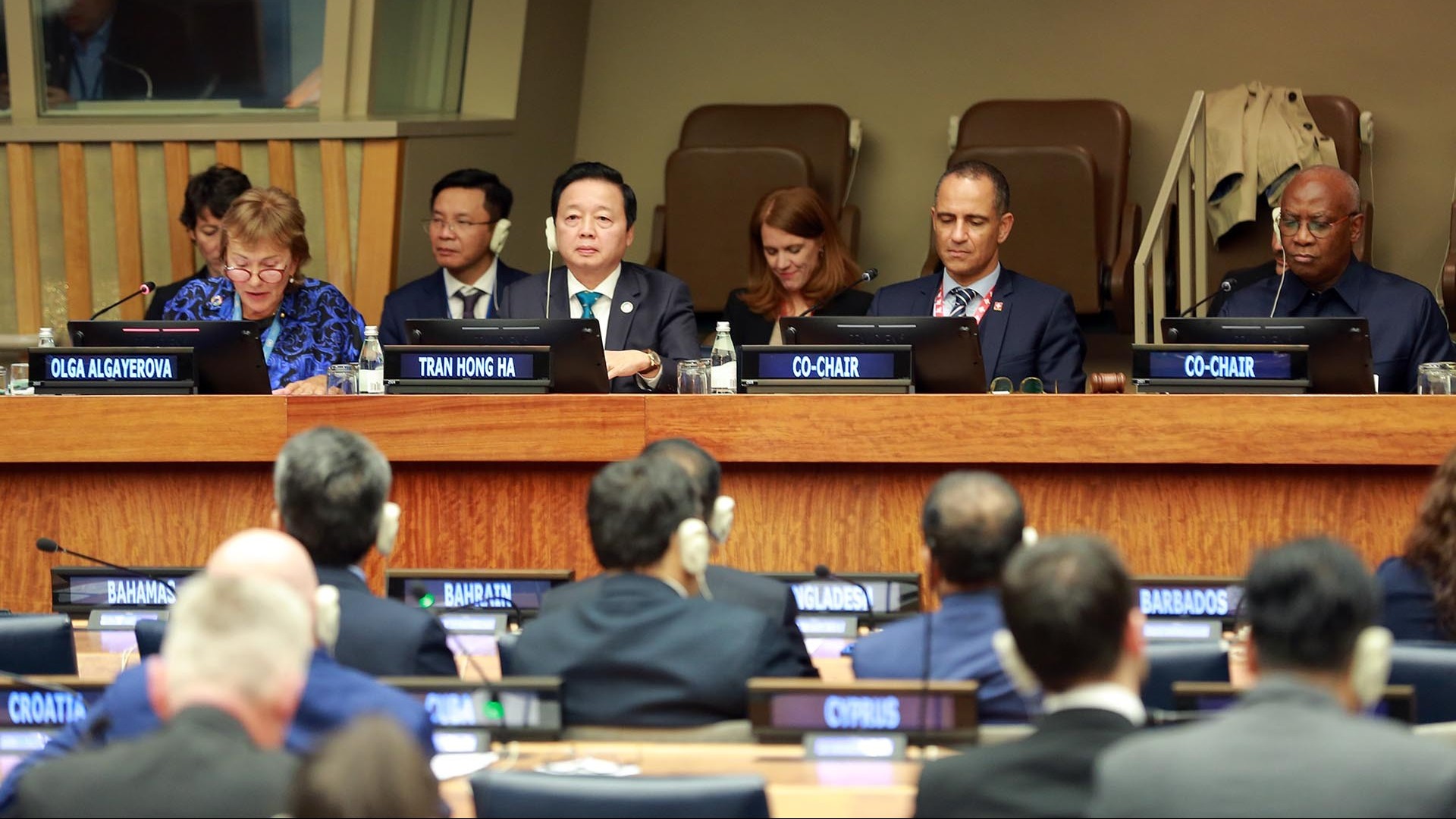 Tăng cường khuôn khổ pháp lý toàn cầu và khu vực về quản lý, sử dụng nguồn nước xuyên biên giới