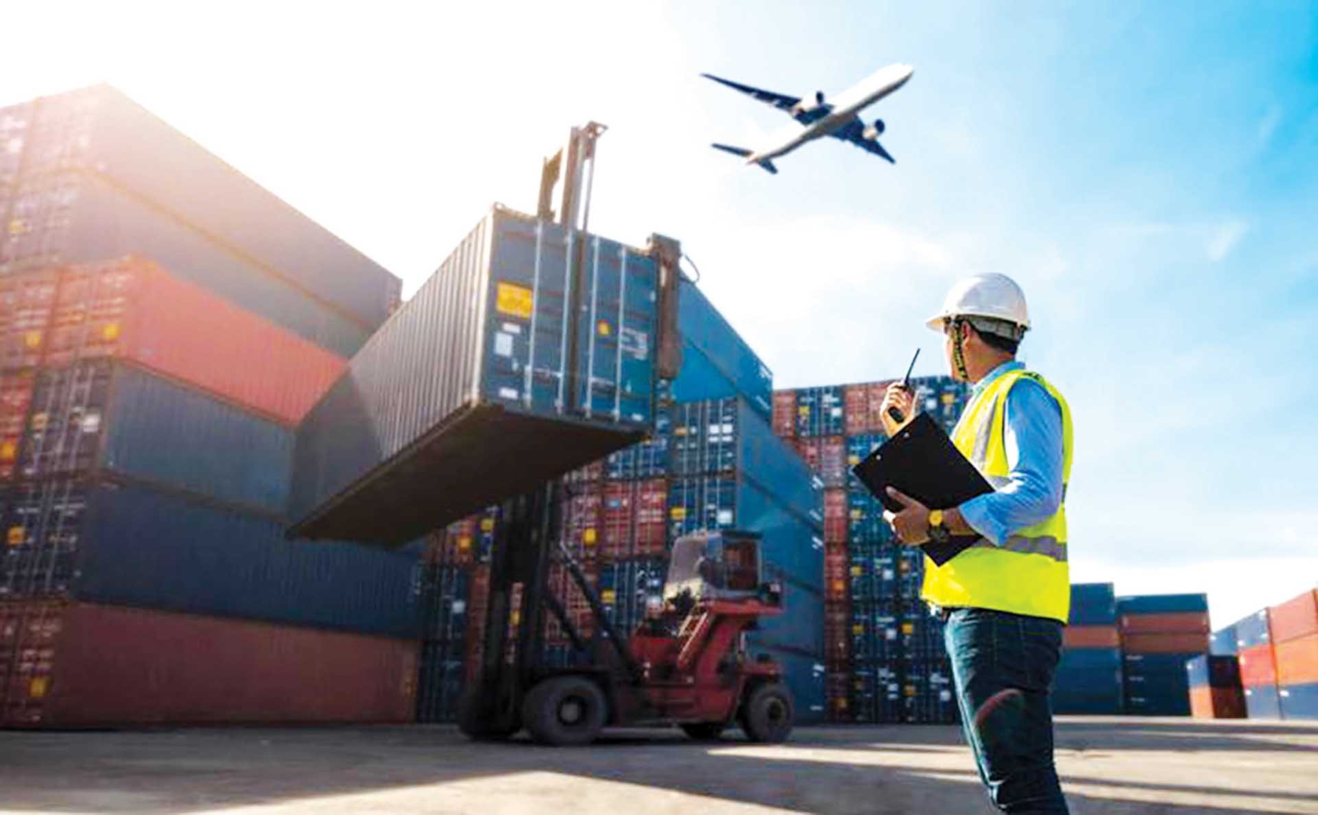 Bất kỳ giải pháp công nghệ nào cũng phải tính đến ảnh hưởng tới người lao động và đặt con người lên hàng đầu. (Ảnh minh họa) Bất kỳ giải pháp công nghệ nào cũng phải tính đến ảnh hưởng tới người lao động và đặt con người lên hàng đầu. (Ảnh minh họa)