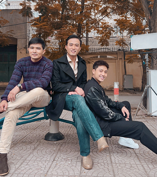 Loạt ảnh hậu trường hài hước và 'lầy lội' của bộ phim 'Gia đình mình vui bất thình lình'