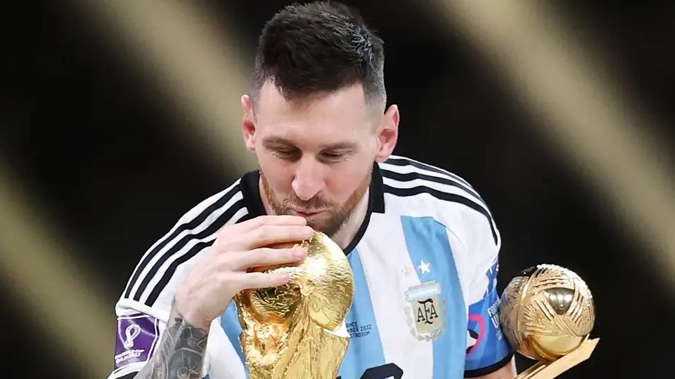 Bóng đá giao hữu: Đề nghị 'đáng yêu' của hậu vệ đội Curacao gửi tới Messi