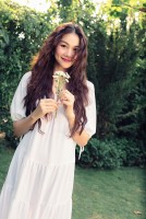 Siêu mẫu Thanh Hằng khiến fan 'đứng ngồi không yên' vì vẻ đẹp dịu dàng, cuốn hút