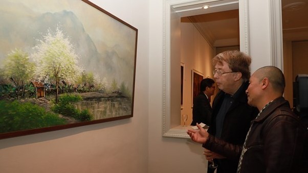 Sắc màu quê hương Việt Nam tại Anh