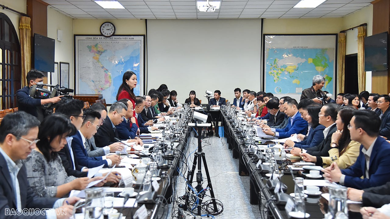 Doanh nghiệp dược, mỹ phẩm mong muốn các Đại sứ, Trưởng cơ quan đại diện Việt Nam ở nước ngoài hỗ trợ thúc đẩy xuất khẩu Doanh nghiệp dược, mỹ phẩm mong muốn các Đại sứ, Trưởng cơ quan đại diện Việt Nam ở nước ngoài hỗ trợ thúc đẩy xuất khẩu