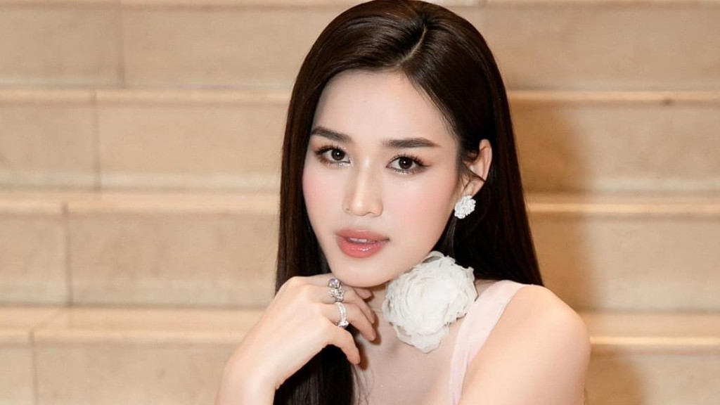 Ngắm nhan sắc xinh đẹp và thần thái đỉnh cao của Hoa hậu Đỗ Thị Hà