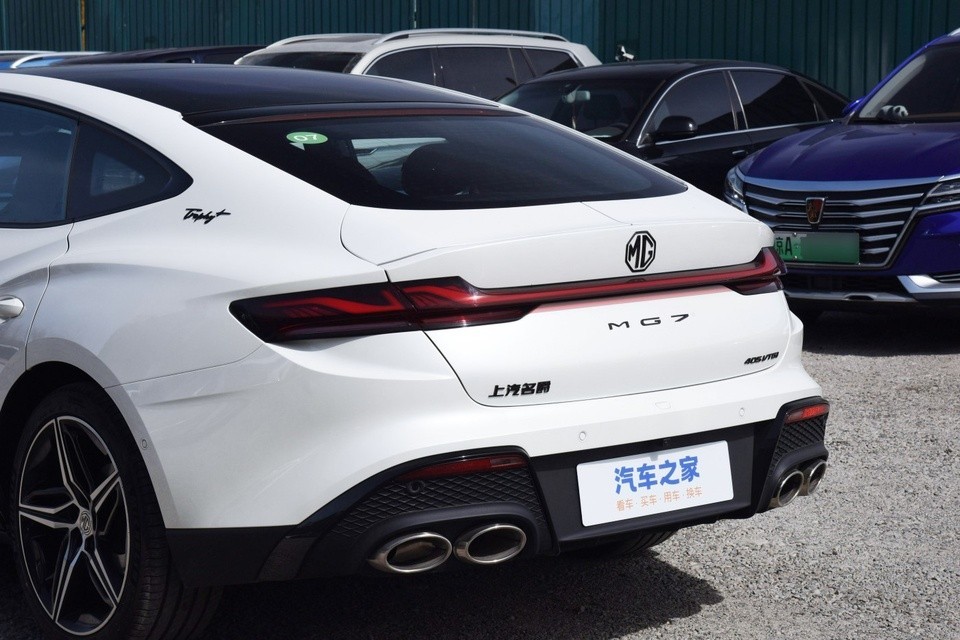 Cận cảnh chi tiết MG7 2023, giá từ 405 triệu đồng