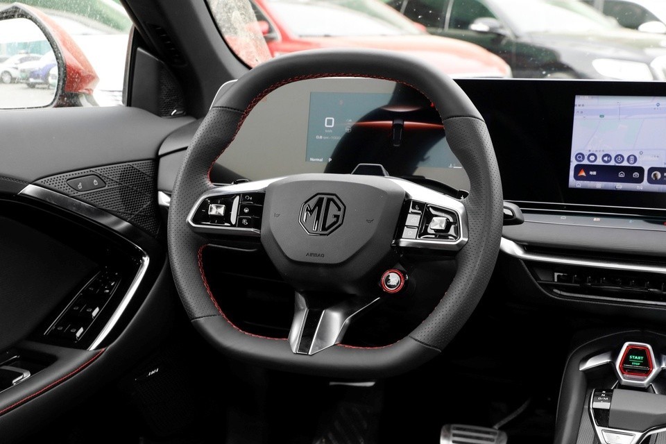 Cận cảnh chi tiết MG7 2023, giá từ 405 triệu đồng