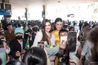 Hoa hậu Đoàn Thiên Ân rạng rỡ đón Miss Grand International 2022 sang Việt Nam công tác
