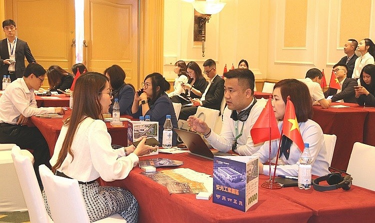 Việt Nam là đối tác thương mại lớn nhất trong ASEAN của tỉnh Tứ Xuyên Việt Nam là đối tác thương mại lớn nhất trong ASEAN của tỉnh Tứ Xuyên (Trung Quốc)