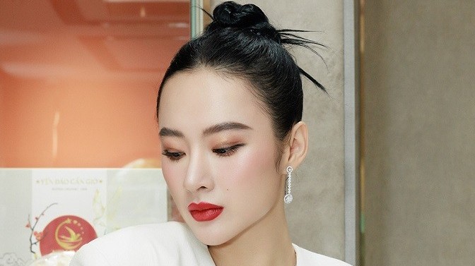 Angela Phương Trinh chọn đầm sang trọng và thanh lịch kết hợp trang sức đắt giá dự sự kiện