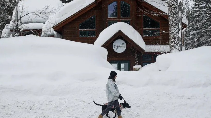 Mỹ: Tuyết rơi dày ở California đạt mức kỷ lục trong 40 năm qua