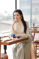 Gu thời trang thanh lịch, nữ tính của Hoa hậu Giáng My