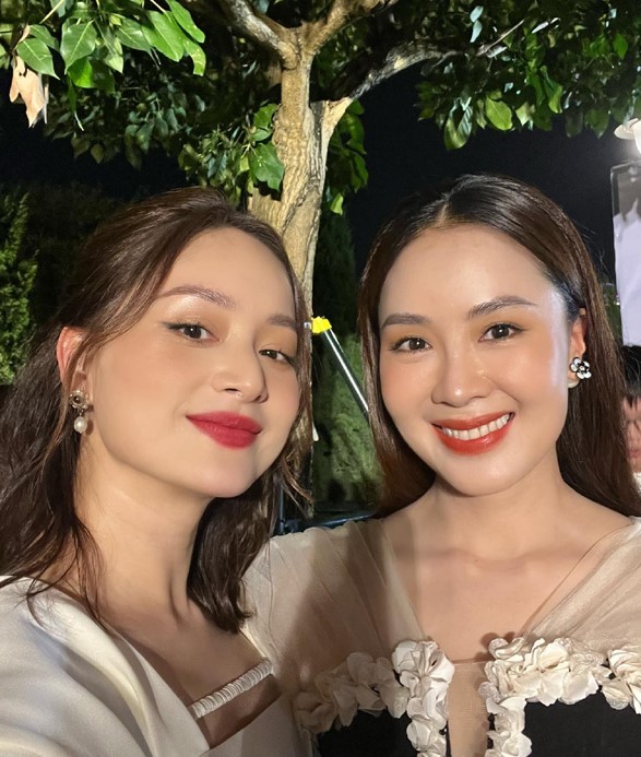Lan Phương đọ sắc cùng Hồng Diễm