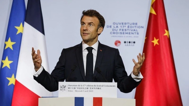 Tổng thống Pháp thăm Trung Quốc: Khẳng định không được tự tách mình khỏi Bắc Kinh