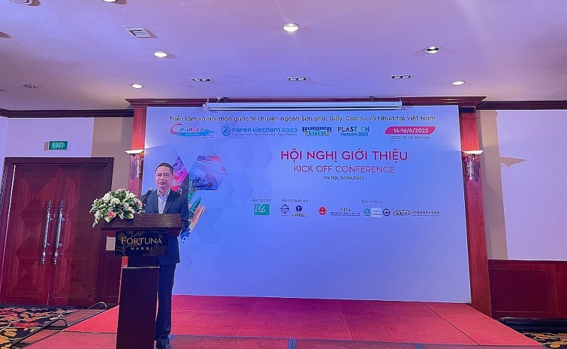 Hơn 230 doanh nghiệp từ 20 quốc gia, vùng lãnh thổ tham gia Triển lãm thương mại quốc tế chuyên ngành Sơn, Giấy, Cao su, Nhựa