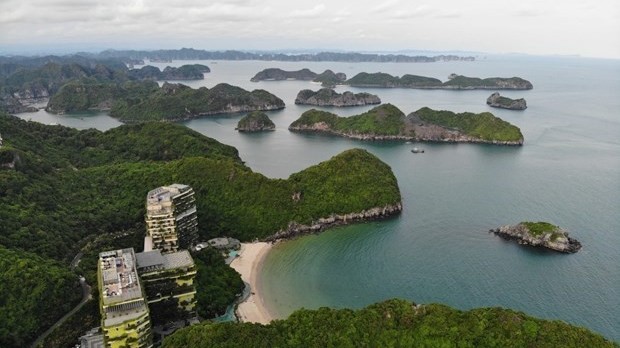 Cát Bà hướng tới phát triển du lịch xanh và bền vững