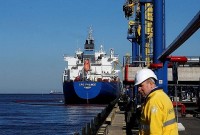 Giá xăng dầu hôm nay 11/6: Liên tục biến động, dầu đang rất 'mong manh'