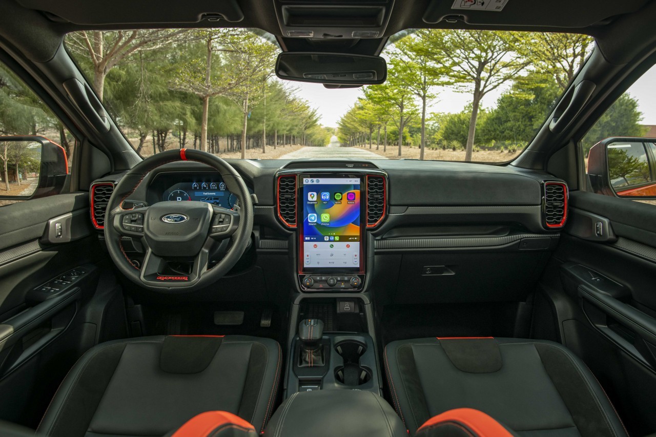 Cận cảnh Ford Ranger Raptor 2023, giá từ 1,299 tỷ đồng Cận cảnh Ford Ranger Raptor 2023, giá từ 1,299 tỷ đồng