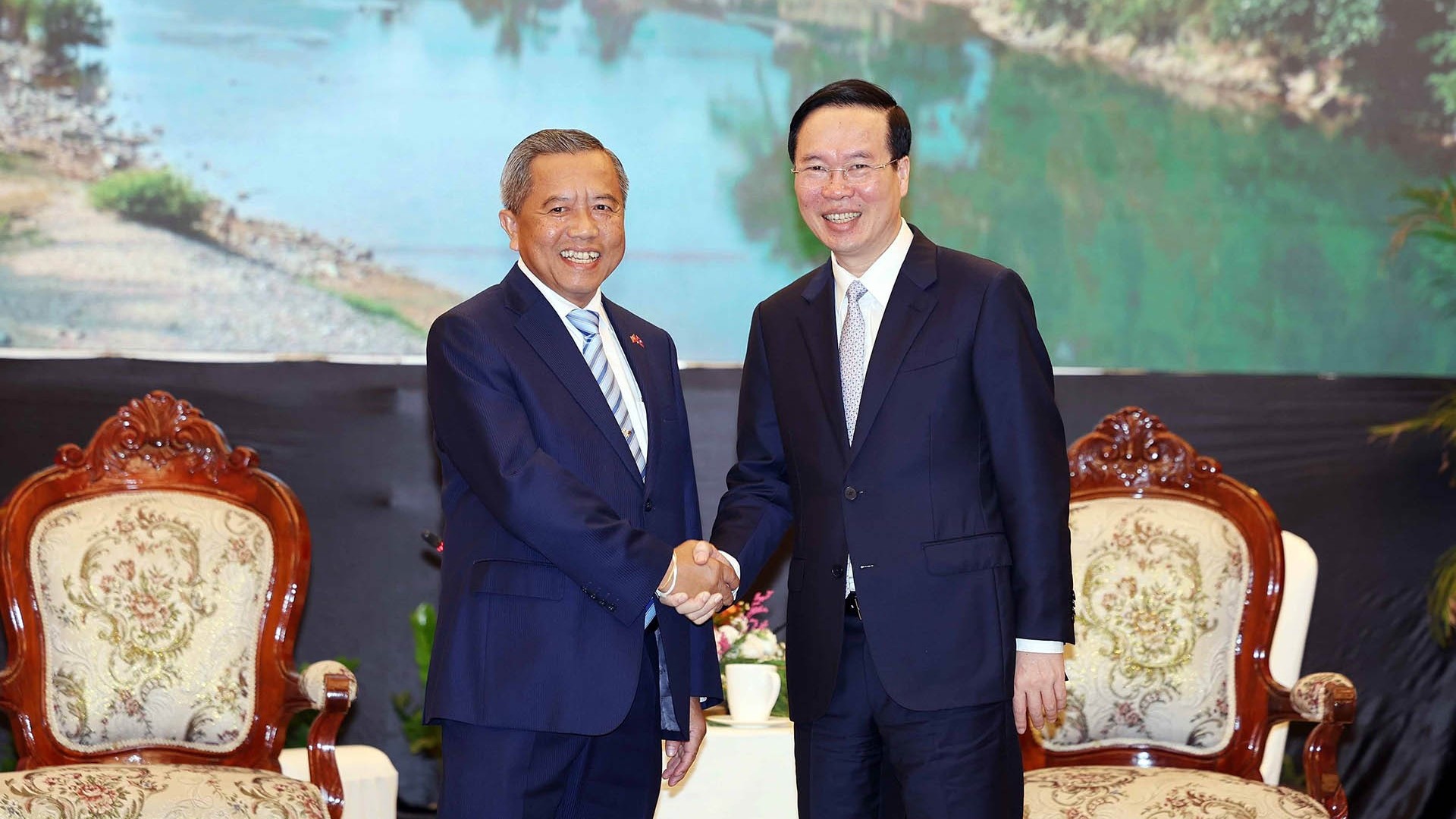 Hội hữu nghị Lào-Việt Nam là một trong những nhịp cầu quan trọng gắn bó nhân dân hai nước