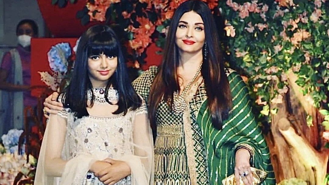 Nhan sắc giống hệt Lisa (BlackPink) của con gái Hoa hậu Thế giới đẹp nhất mọi thời đại