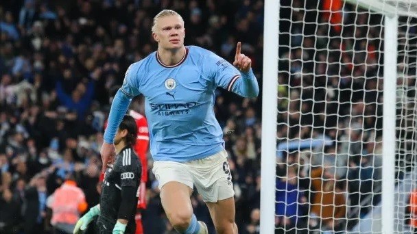 Erling Haaland phá loạt kỷ lục ấn tượng với pha lập công điển hình của 'những kẻ săn trộm'