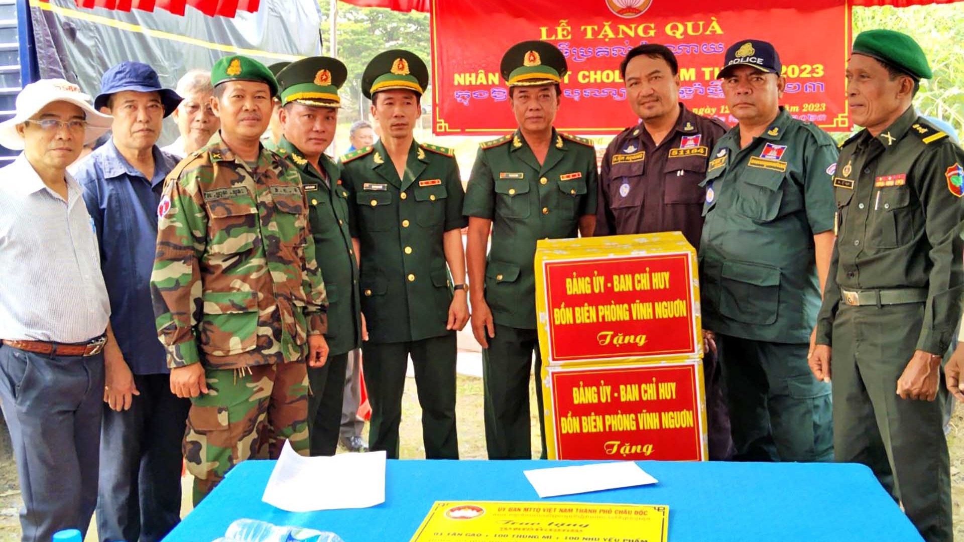 An Giang: Nhiều hoạt động thăm, chúc mừng và tặng quà dịp Tết cổ truyền Chol Chnam Thmay của Campuchia