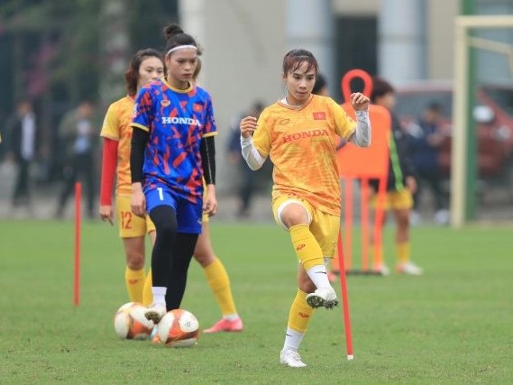 Đội tuyển nữ Việt Nam tập huấn tại Nhật Bản trước khi dự SEA Games 32