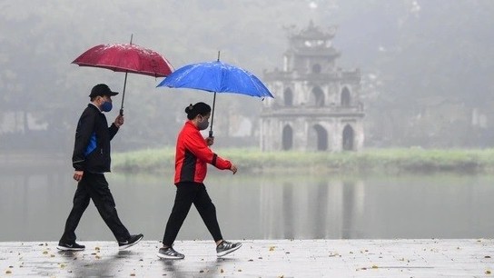Không khí lạnh yếu về, Bắc Bộ tạm hết thời tiết nồm ẩm; nắng nóng cục bộ sắp xuất hiện