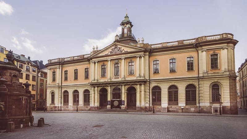 Từ Viện hàn lâm Thụy Điển đến giải thưởng Nobel [Kỳ 1]