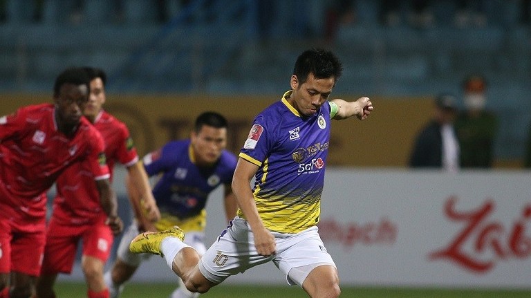 CLB Hà Nội: Văn Quyết cán mốc 100 bàn thắng và dẫn đầu danh sách Vua phá lưới V-League 2023