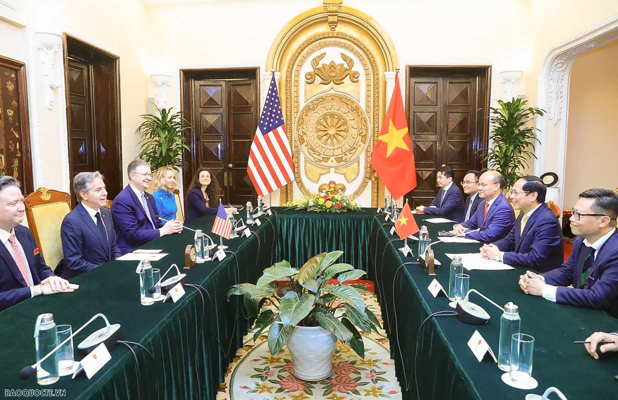 Hai Bộ trưởng Ngoại giao hội đàm. Hai Bộ trưởng Ngoại giao hội đàm.