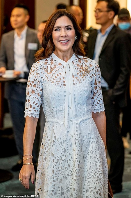 Công nương Đan Mạch Mary từng được bầu chọn là một trong những phụ nữ hoàng tộc mặc đẹp nhất thế năm 2014, vượt qua cả Công nương Catherine của nước Anh. Công nương Đan Mạch Mary từng được bầu chọn là một trong những phụ nữ hoàng tộc mặc đẹp nhất thế năm 2014, vượt qua cả Công nương Catherine của nước Anh.