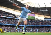 Lập cú đúp cho Man City, Erling Haaland trước cơ hội phá kỷ lục vĩ đại nhất lịch sử Ngoại hạng Anh