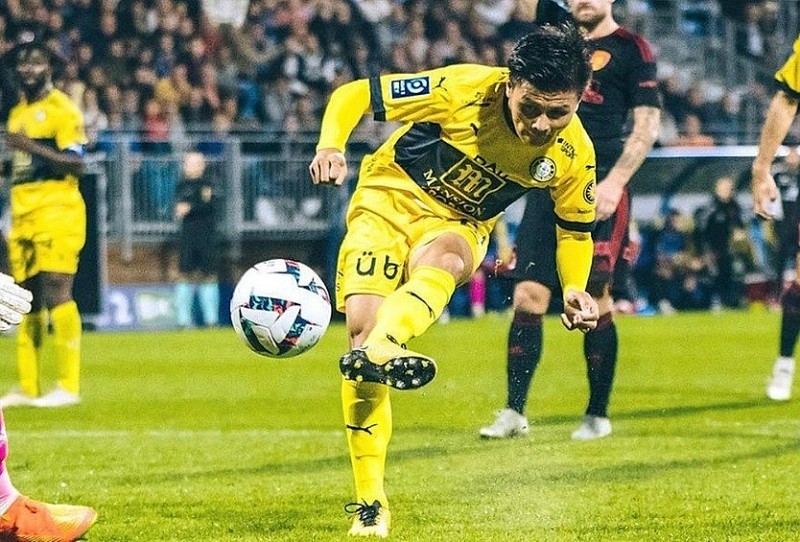 Quang Hải có khả năng phải rời khỏi Pau FC, ráo riết tìm bến đỗ mới Quang Hải có khả năng phải rời khỏi Pau FC, ráo riết tìm bến đỗ mới