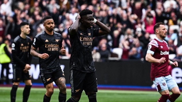 Arsenal rơi điểm đáng tiếc; Man City thu hẹp khoảng cách bảng xếp hạng Ngoại hạng Anh