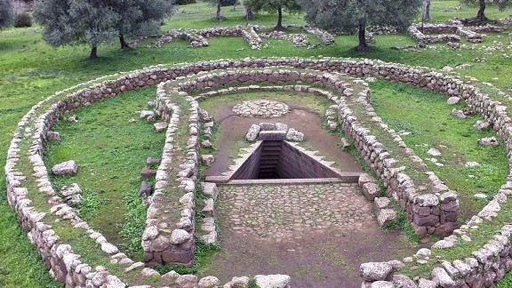 Italy: Vẻ đẹp hoàn hảo và bí ẩn của giếng cổ qua 3.500 năm