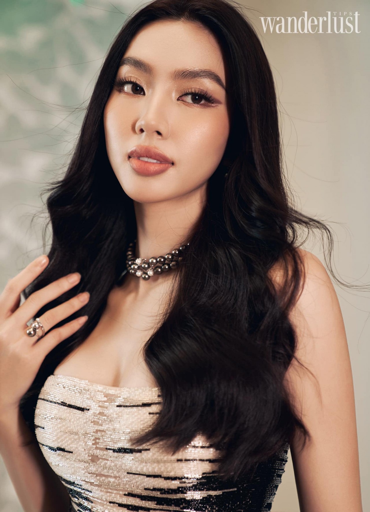 Hoa hậu Thùy Tiên