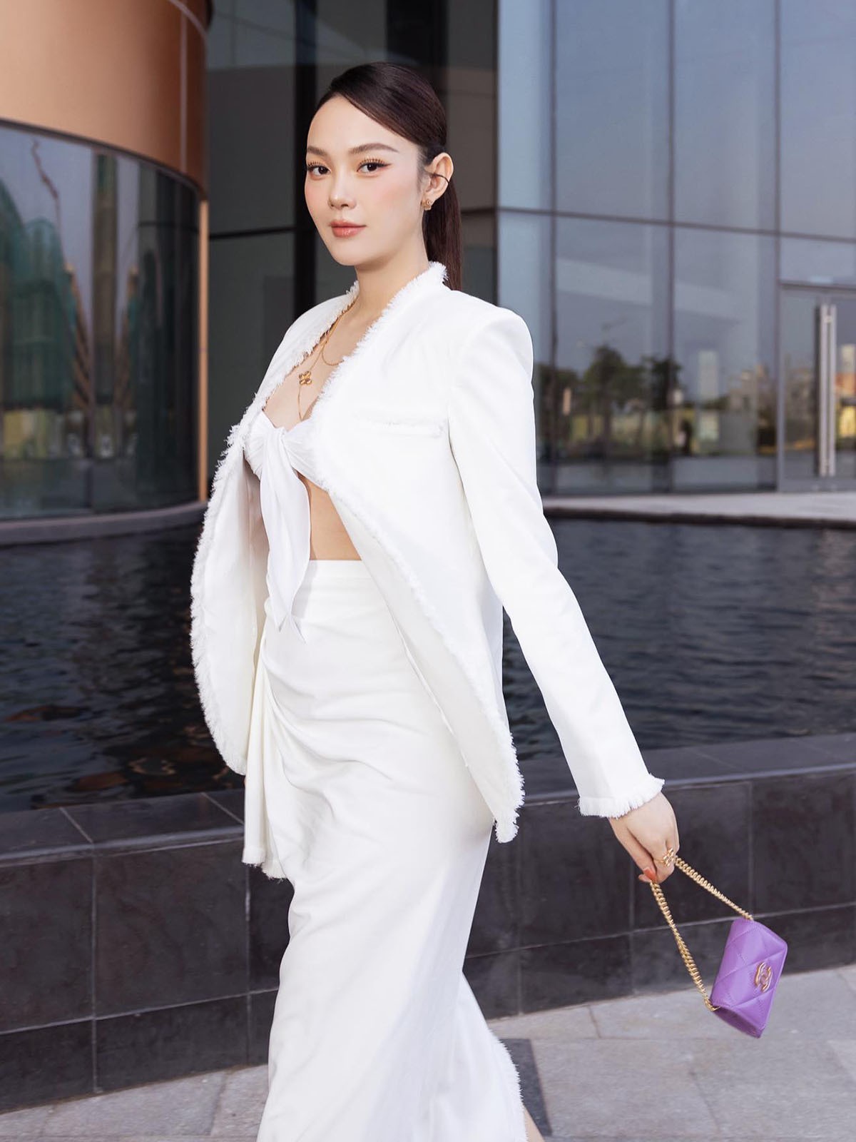 Minh Hằng xinh đẹp cùng những thiết kế túi hàng hiệu thanh lịch Minh Hằng xinh đẹp cùng những thiết kế túi hàng hiệu thanh lịch