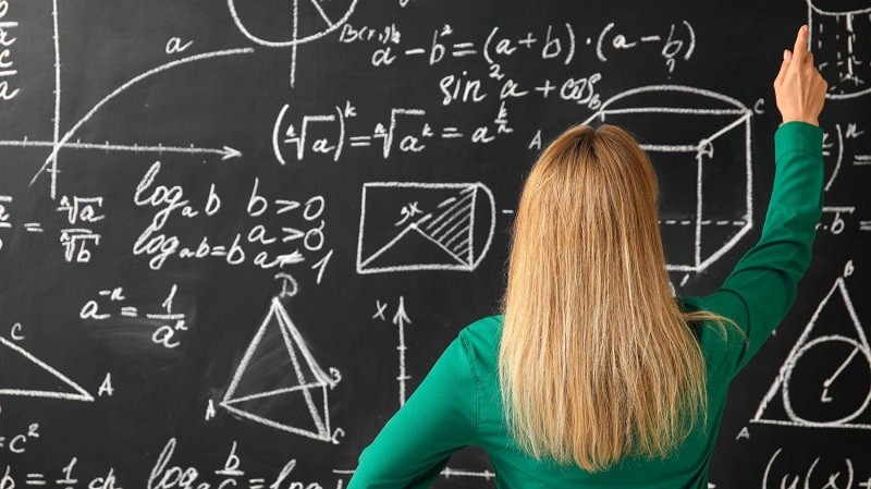 Thủ tướng Anh: Sẽ phải trả giá nếu tiếp tục quan điểm coi nhẹ môn toán Thủ tướng Anh: Sẽ phải trả giá nếu tiếp tục quan điểm coi nhẹ môn toán