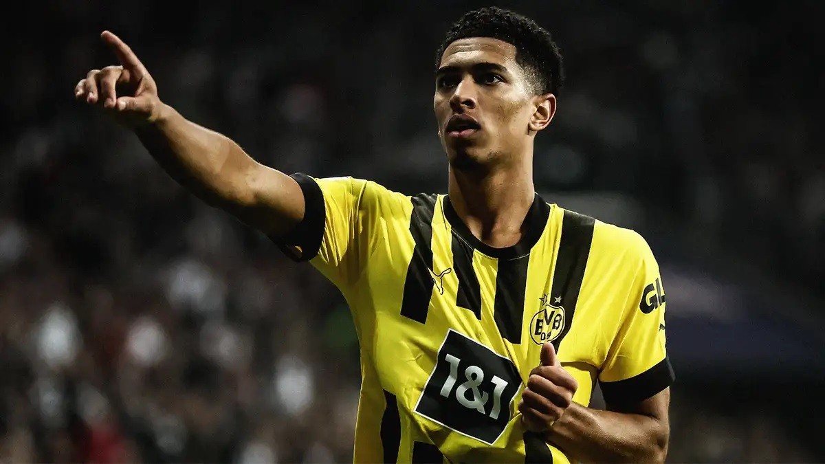 : Jude Bellingham chọn ở lại Borussia Dortmund;