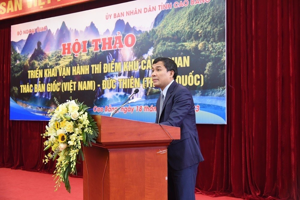 Hội thảo 'Triển khai vận hành thí điểm Khu cảnh quan thác Bản Giốc (Việt Nam) - Đức Thiên (Trung Quốc)' Hội thảo 'Triển khai vận hành thí điểm Khu cảnh quan thác Bản Giốc (Việt Nam) - Đức Thiên (Trung Quốc)'