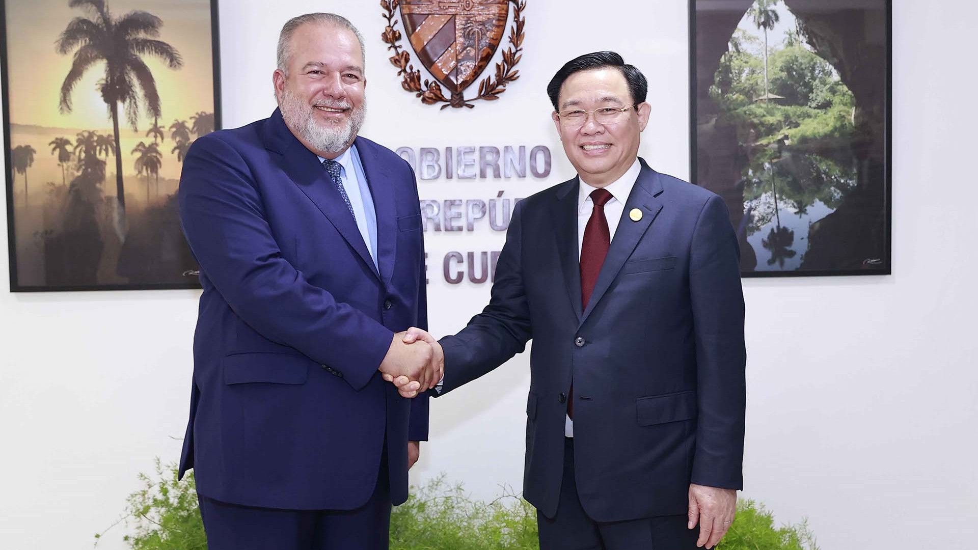 Làm sâu sắc hơn nữa mối quan hệ truyền thống đoàn kết và hợp tác toàn diện Việt Nam-Cuba