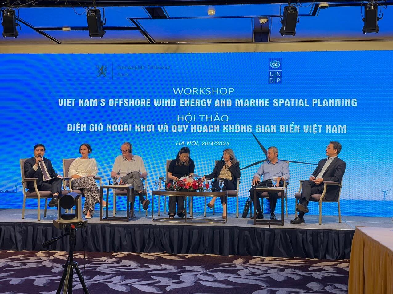 Giải phóng tiềm năng điện gió ngoài khơi thông qua quy hoạch không gian biển bền vững qua góc nhìn chuyên gia Giải phóng tiềm năng điện gió ngoài khơi thông qua quy hoạch không gian biển bền vững qua góc nhìn chuyên gia