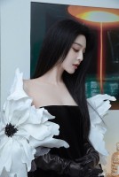 Phạm Băng Băng đẹp lạ dự sự kiện với trang phục đen, trắng cơ bản