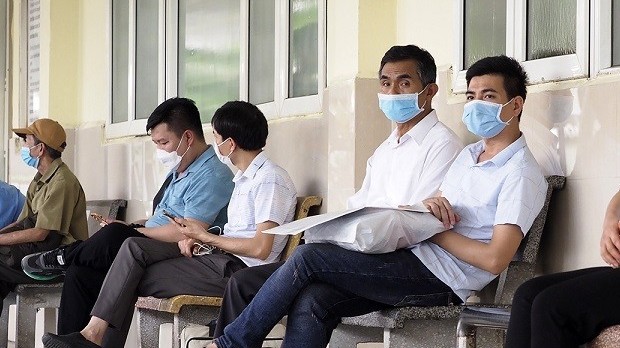 Covid-19 ngày 21/4: 2.474 ca mắc mới; 120 bệnh nhân nặng và 206 người chữa khỏi