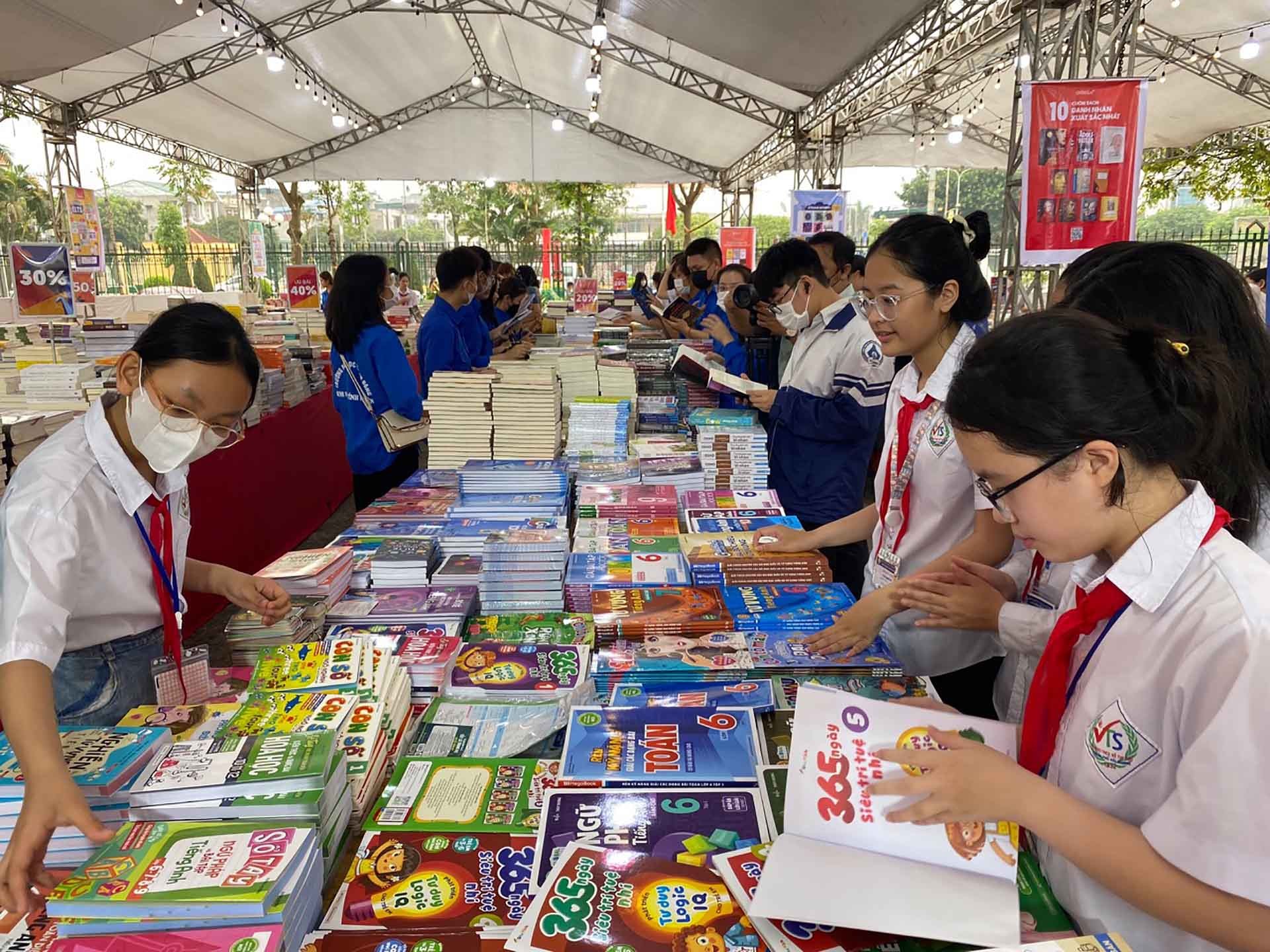 Sự kiện thu hút sự quan tâm của nhiều học sinh, sinh viên trên địa bàn tỉnh.