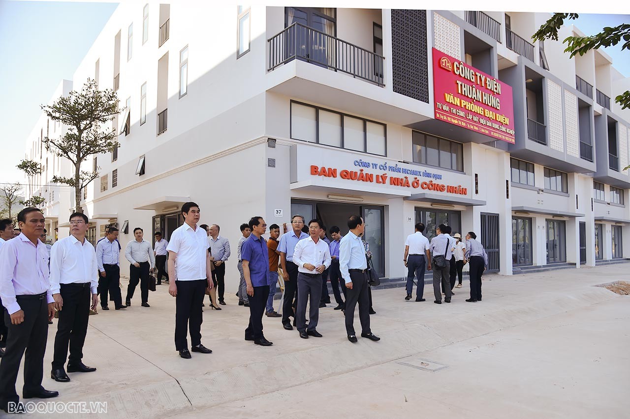 Theo quy hoạch, giai đoạn 1 của dự án có quy mô 1.425 ha, trong đó có 1.000 ha dành để đầu tư xây dựng KCN, phần còn lại xây dựng khu dân cư, thương mại, dịch vụ, với tổng vốn đầu tư khoảng 3.333 tỷ đồng. Với sự quyết tâm của Công ty CP Becamex Bình Ðịnh, tại Khu công nghiệp Becamex VSIP Bình Ðịnh đã có hơn 200 ha hoàn thành cơ sở hạ tầng, sẵn sàng đón các nhà đầu tư thứ cấp nhận mặt bằng triển khai dự án ngay.Bộ trưởng Bùi Thanh Sơn mong muốn Ban Quản lý Khu công nghiệp nhanh chóng hoàn thiện các cơ sở hạ tầng liên quan; Bộ Ngoại giao và các cơ quan đại diện Việt Nam ở nước ngoài sẽ kêu gọi các nhà đầu tư về với Khu công nghiệp, về với Bình Định, góp phần vào sự phát triển đột phá về kinh tế - xã hội của tỉnh Bình Định nói chung, cũng như sự phát triển của Khu kinh tế Nhơn Hội nói riêng.