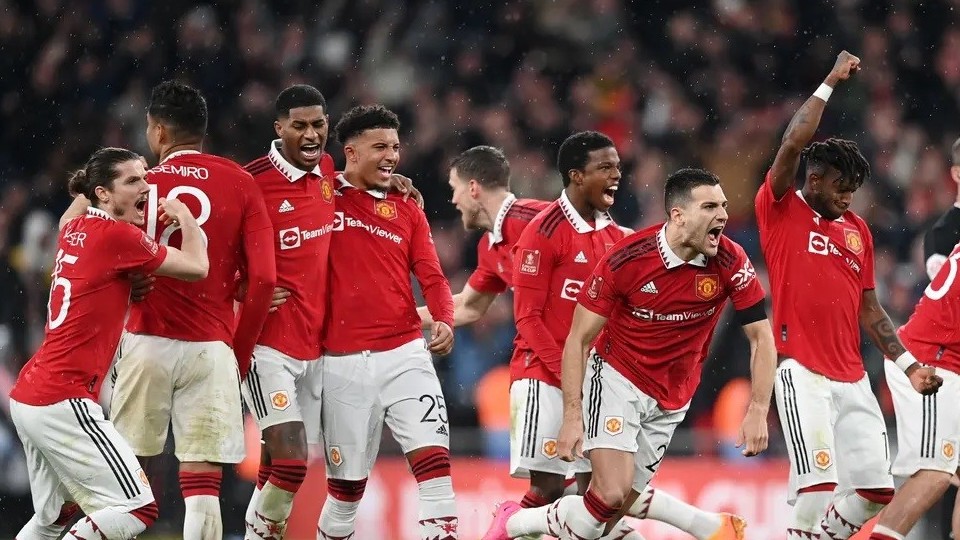 Wout Weghorst 'làm phép' đưa MU vào chung kết FA Cup