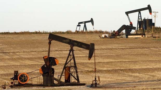 Giá xăng dầu hôm nay 9/6: Giảm xấp xỉ 1 USD, tâm lý thị trường chuyển hướng sang Fed