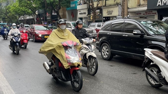 Dự báo thời tiết dịp giỗ Tổ Hùng Vương và nghỉ lễ 30/4-1/5: Hà Nội, Bắc Bộ mưa rào, sau trời nắng; TP. Hồ Chí Minh và khu vực khác phổ biến nắng nóng